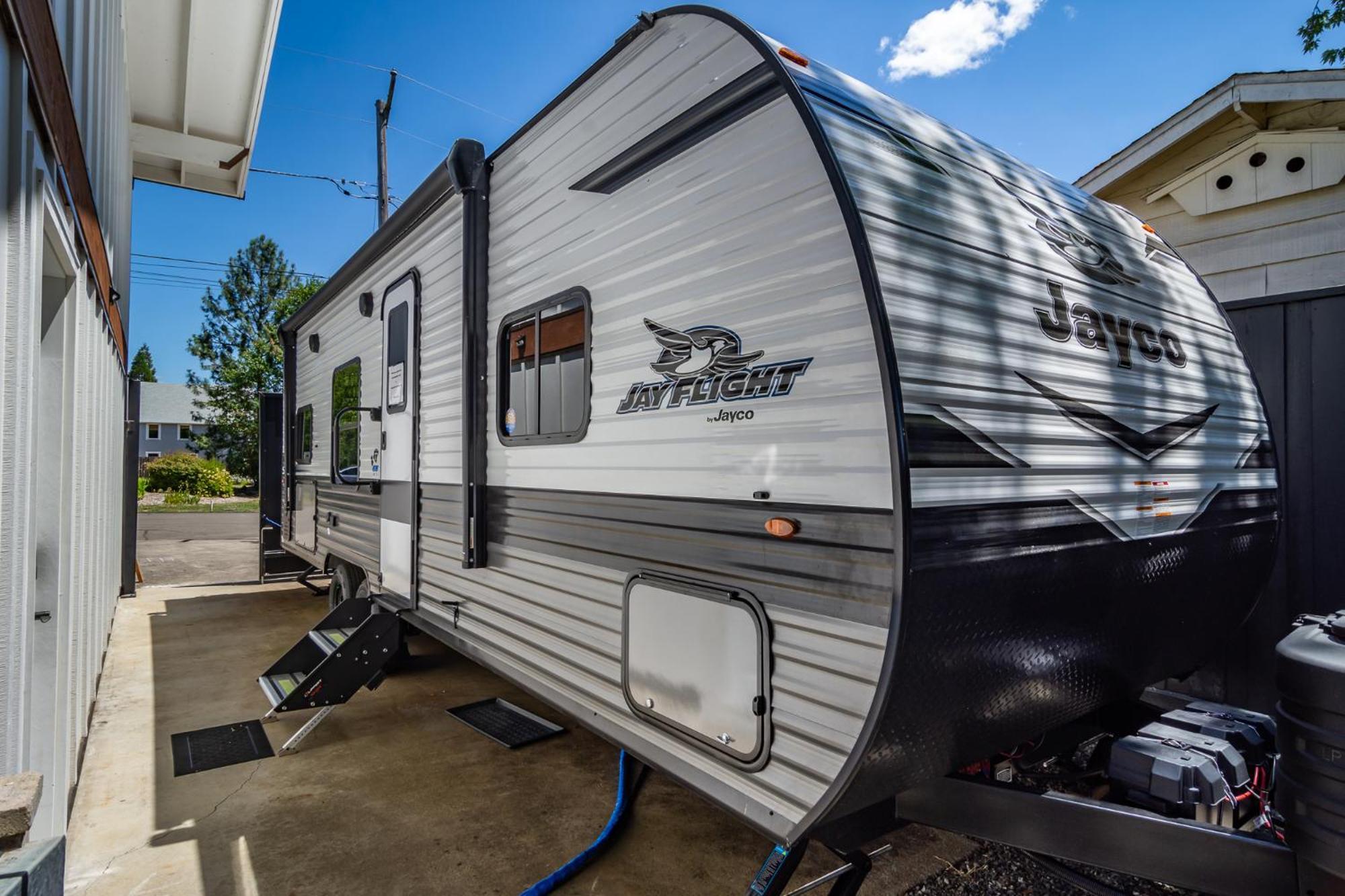 Chic Rv Retreat, Stunning Yard In Roseburg酒店 外观 照片