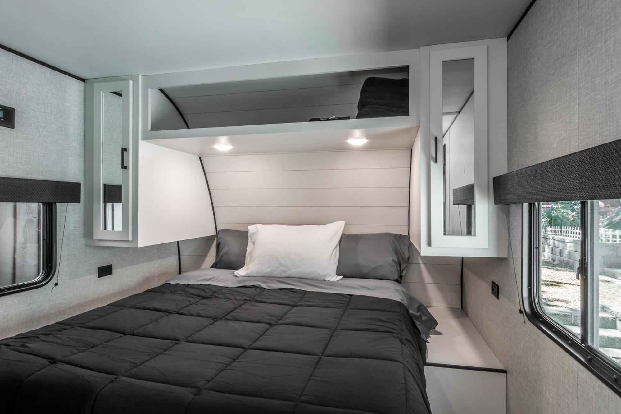 Chic Rv Retreat, Stunning Yard In Roseburg酒店 外观 照片