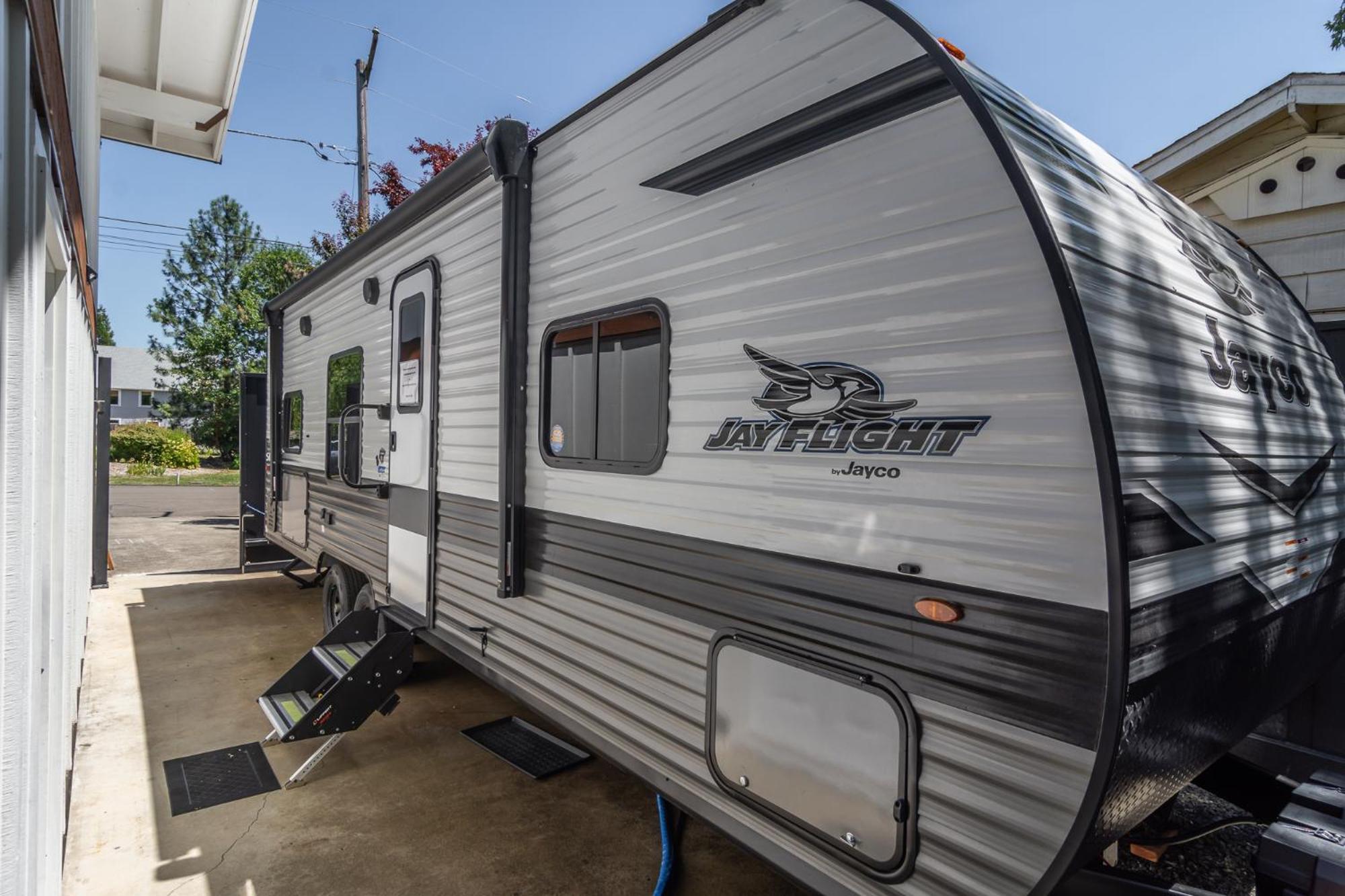 Chic Rv Retreat, Stunning Yard In Roseburg酒店 外观 照片