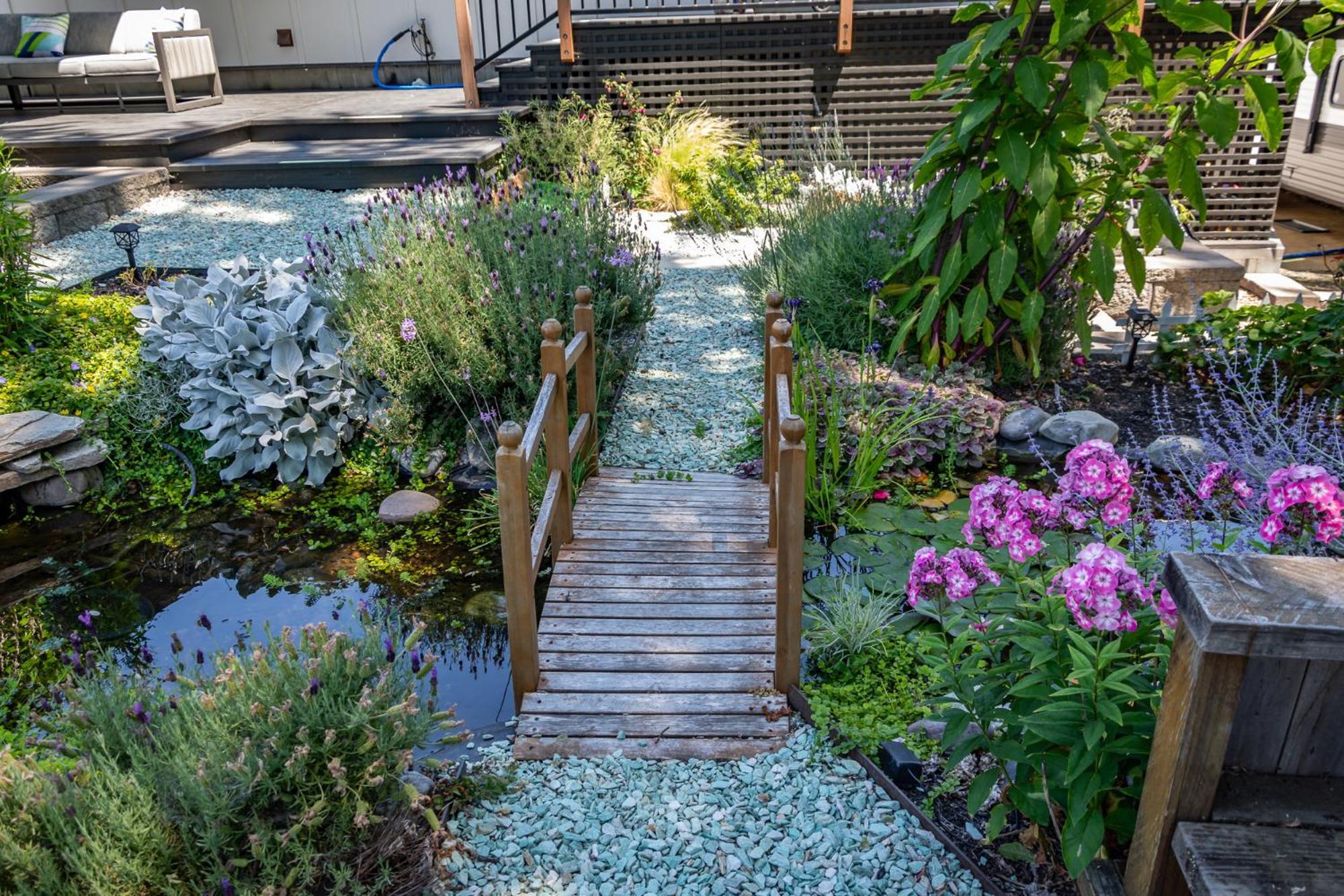 Chic Rv Retreat, Stunning Yard In Roseburg酒店 外观 照片